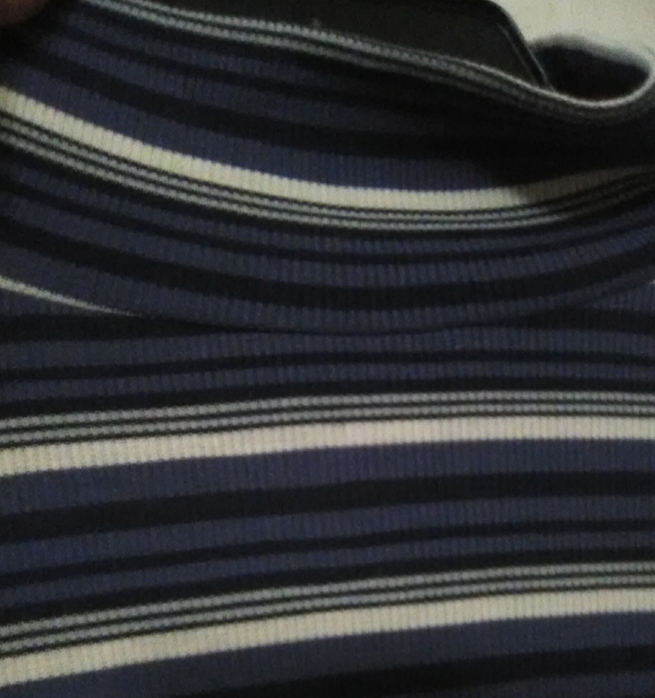 ❤️Girls cozy size 14 turtle neck sweater dress❤️ - Picture 2 of 2